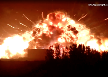 Blue Origin Rocket Explodes at Kennedy Space Center